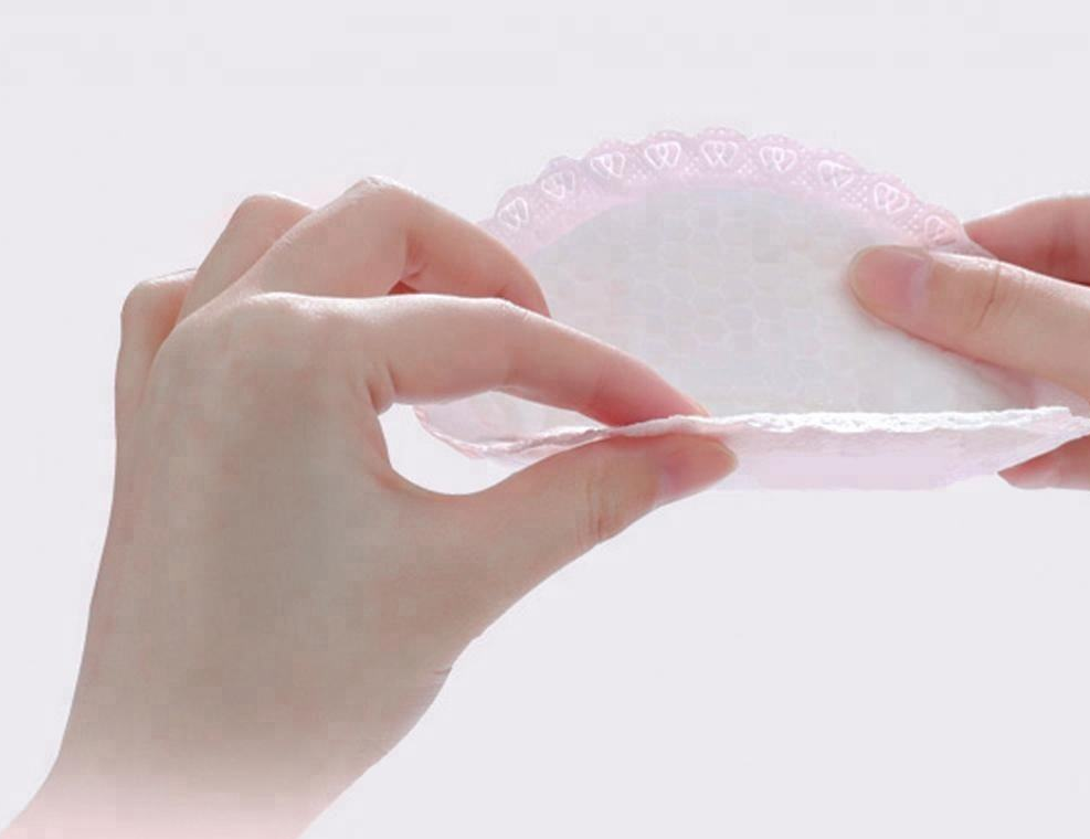 Disposable Breast Pads: A Guide for New Mothers