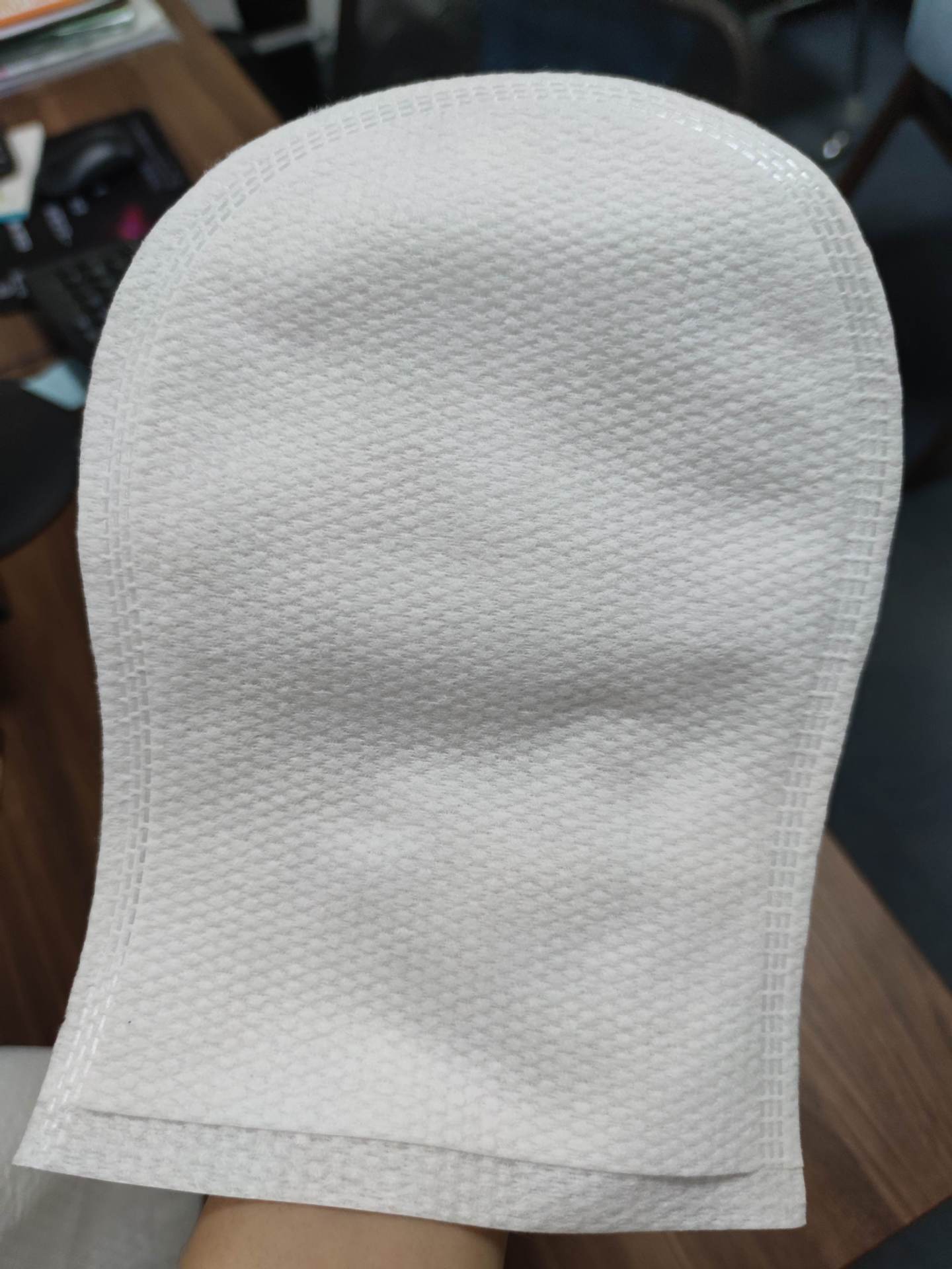 Disposable Non-Woven Mitt Glove